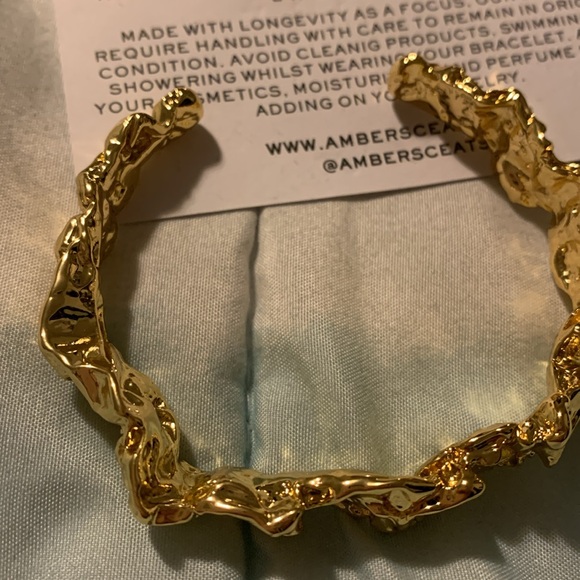 Amber Sceats Emery Cuff 24 Karat Gold Plated‎ Bangle - Picture 2 of 4